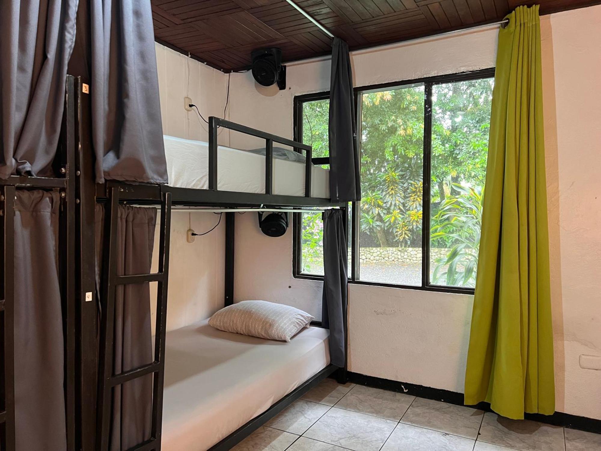Rio Danta Hostel La Fortuna Eksteriør bilde