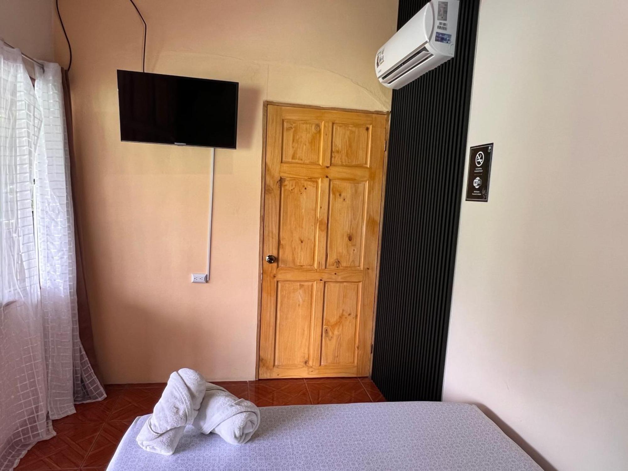 Rio Danta Hostel La Fortuna Eksteriør bilde